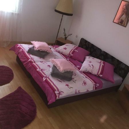Apartman Luis Silence Sestanovac Екстер'єр фото