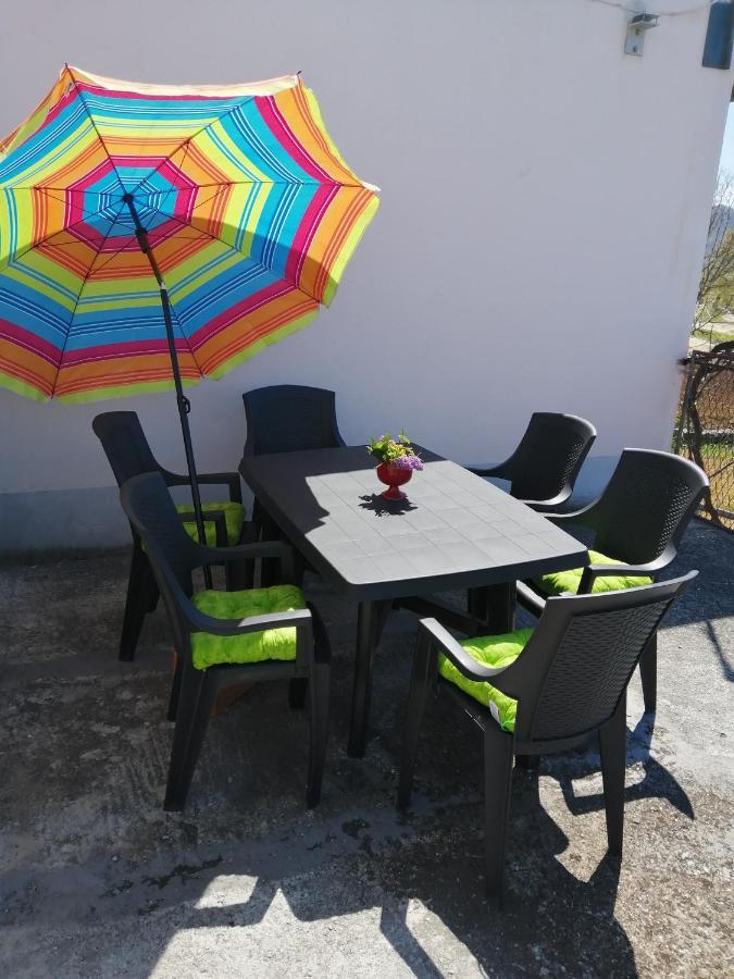 Apartman Luis Silence Sestanovac Екстер'єр фото