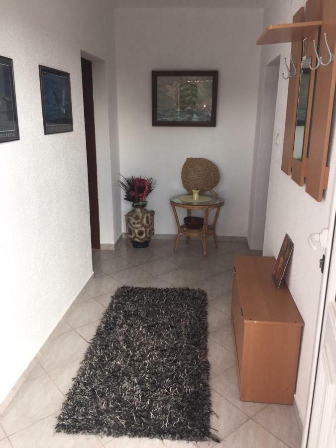 Apartman Luis Silence Sestanovac Екстер'єр фото