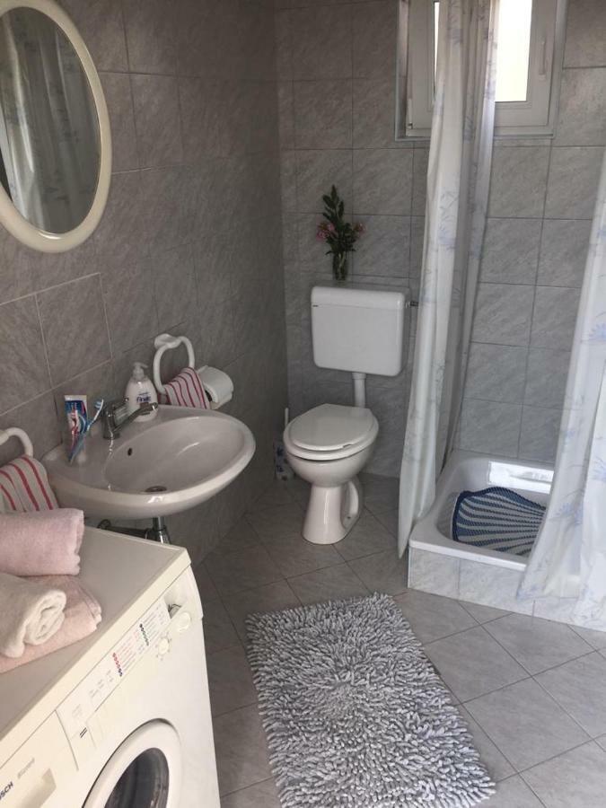 Apartman Luis Silence Sestanovac Екстер'єр фото
